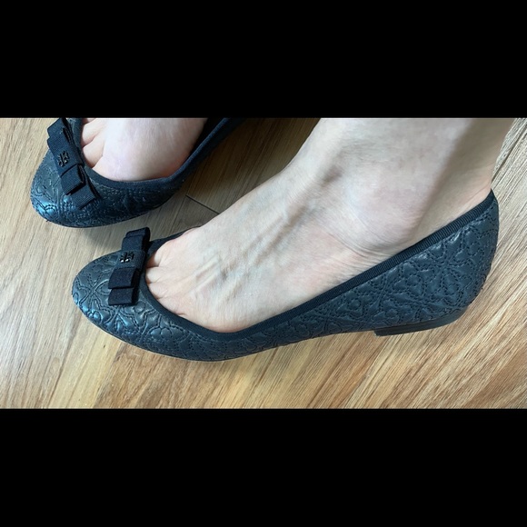 Tory Burch Quilted Marion Flats - Sophisticated Quiet Luxury - Gently worn. - Picture 5 of 11